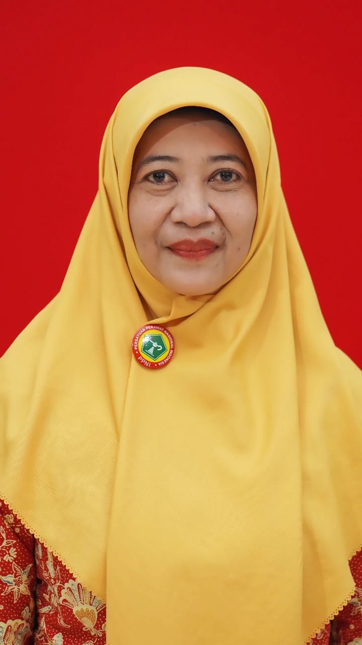 foto_nurul_ppni_background_merah.jpeg